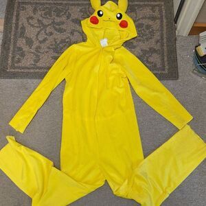 Pokemon Pikachu All in one Costume Hoodie Sleepwear Chikds L 10-12